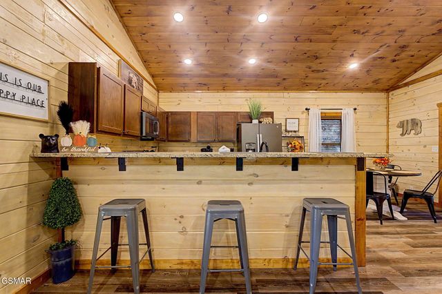 1636 Eagle Springs Road, Sevierville, TN 37876