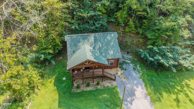 1636 Eagle Springs Road, Sevierville, TN 37876