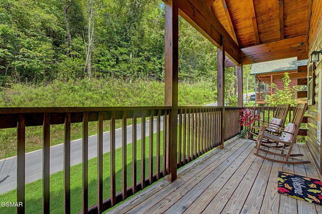 1636 Eagle Springs Road, Sevierville, TN 37876