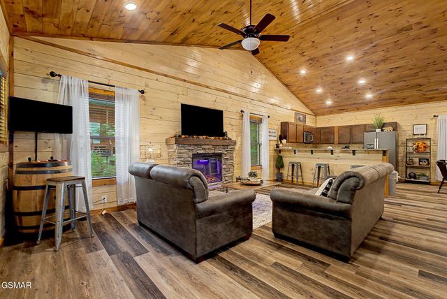 1636 Eagle Springs Road, Sevierville, TN 37876