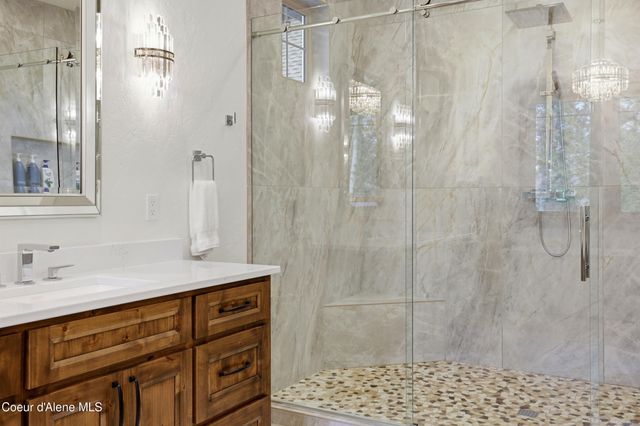 2117 E Amulet Cir, Rathdrum, ID 83858