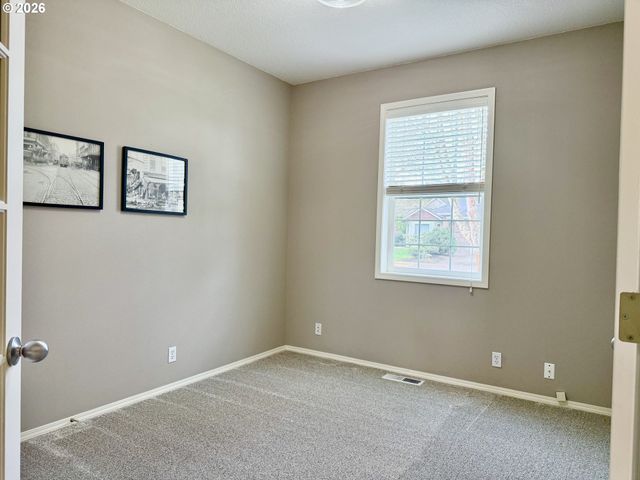 1216 Se 47TH St, Hillsboro, OR 97123