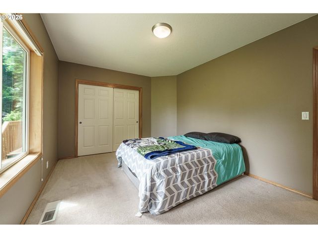 1216 Se 47TH St, Hillsboro, OR 97123