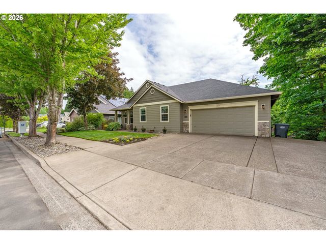 1216 Se 47TH St, Hillsboro, OR 97123