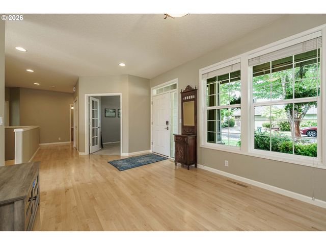 1216 Se 47TH St, Hillsboro, OR 97123