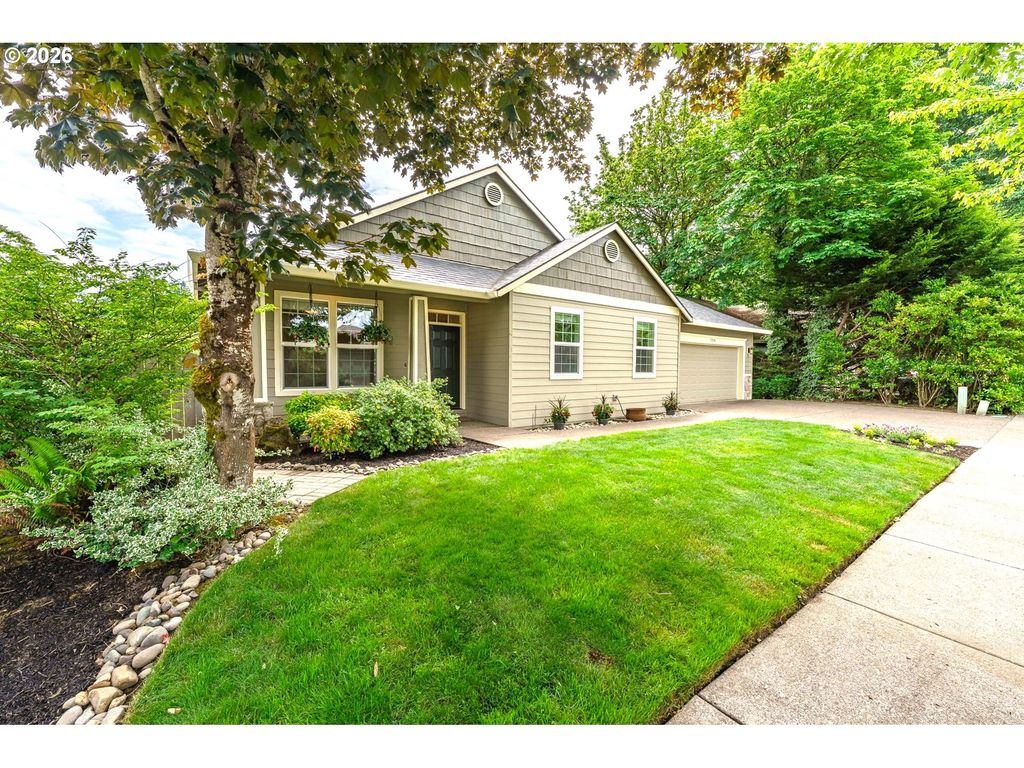 1216 Se 47TH St, Hillsboro, OR 97123