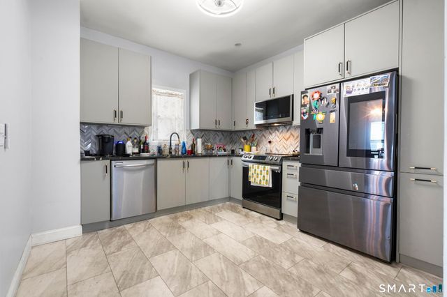 106 Peck Avenue, West Haven, CT 06516
