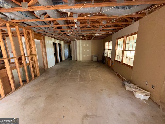 5030 West Shore Drive SW, Conyers, GA 30094