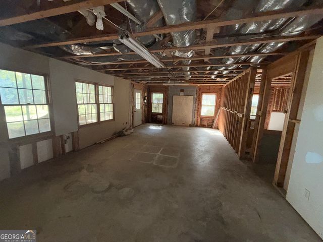 5030 West Shore Drive SW, Conyers, GA 30094