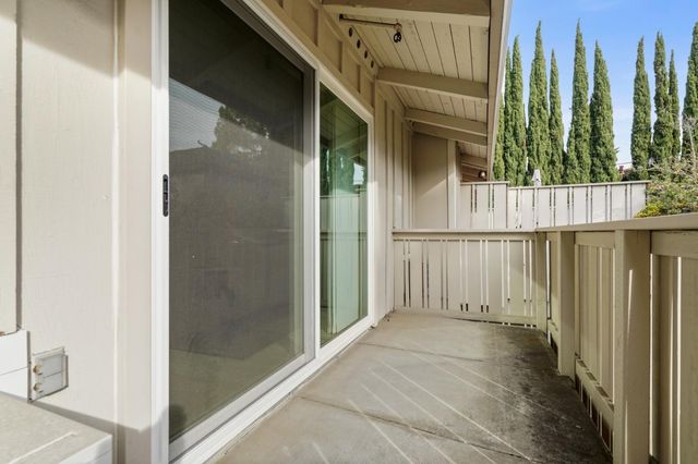 477 Lassen Street 6, Los Altos, CA 94022