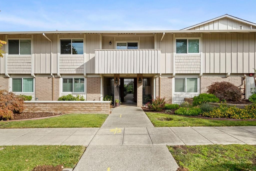 477 Lassen Street 6, Los Altos, CA 94022