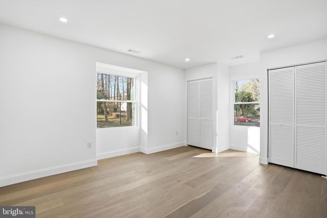 10704 HOWERTON AVE, Fairfax, VA 22030