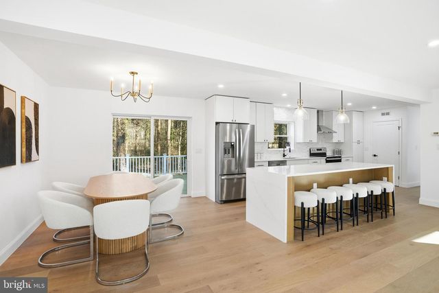 10704 HOWERTON AVE, Fairfax, VA 22030