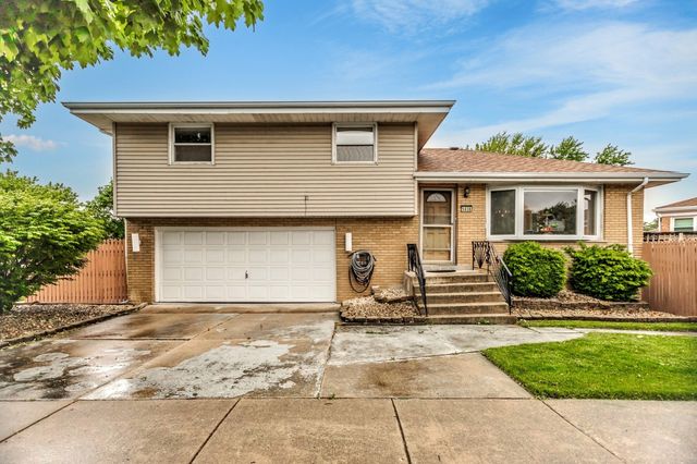 5938 W 83rd Street, Burbank, IL 60459