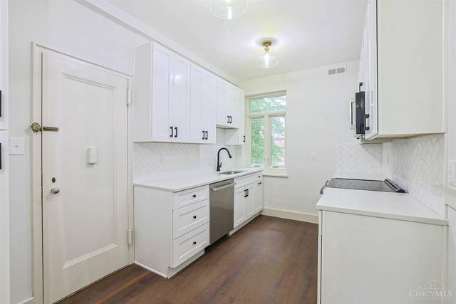 2378 Madison Road, Cincinnati, OH 45208