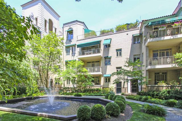 2378 Madison Road, Cincinnati, OH 45208