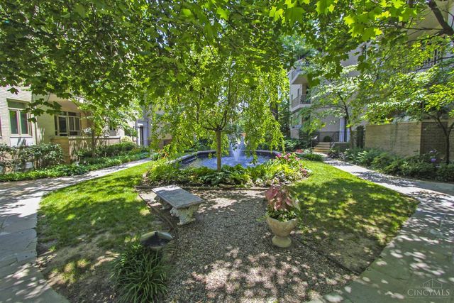 2378 Madison Road, Cincinnati, OH 45208