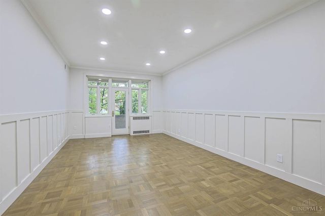 2378 Madison Road, Cincinnati, OH 45208
