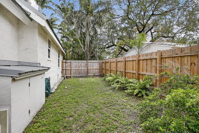 605 SW 6th Avenue, Fort Lauderdale, FL 33315