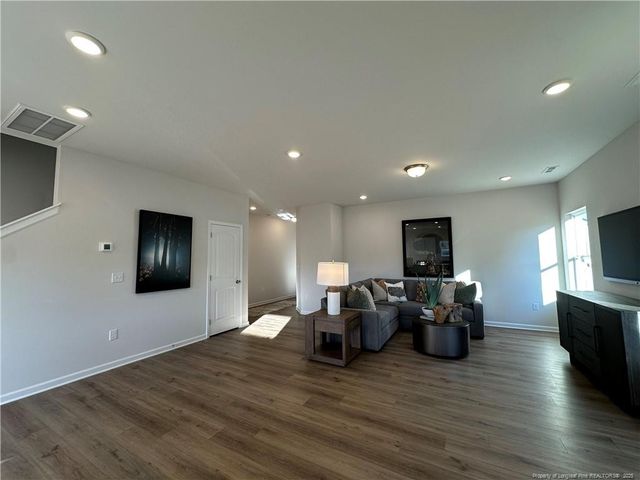 165 Courtside Drive, Dunn, NC 28334