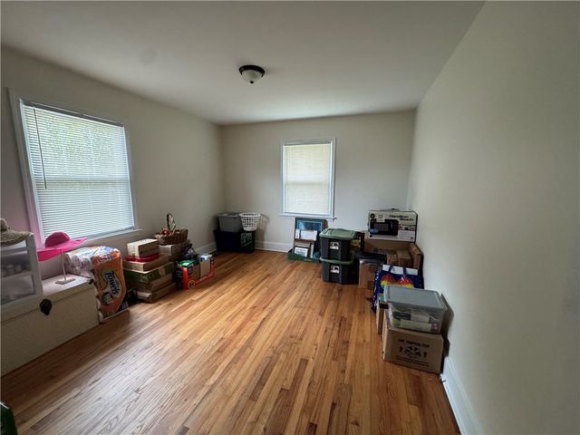 422 E Savannah Street, Calhoun Falls, SC 29628