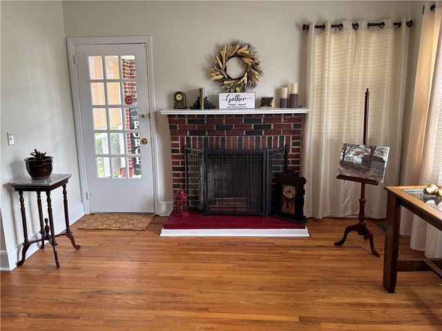 422 E Savannah Street, Calhoun Falls, SC 29628