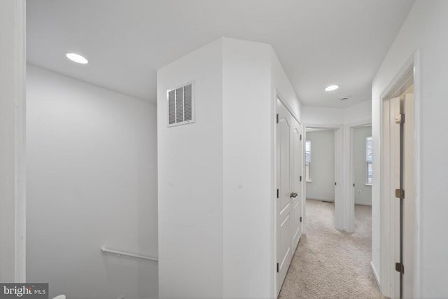 18 NEEDLE CT, Bunker Hill, WV 25413