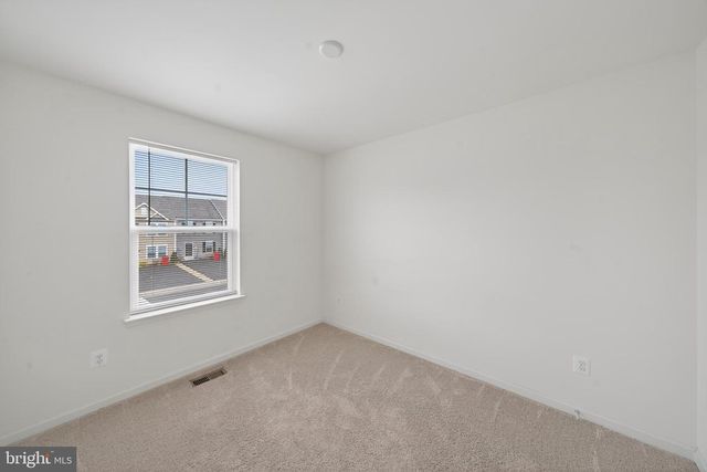 18 NEEDLE CT, Bunker Hill, WV 25413