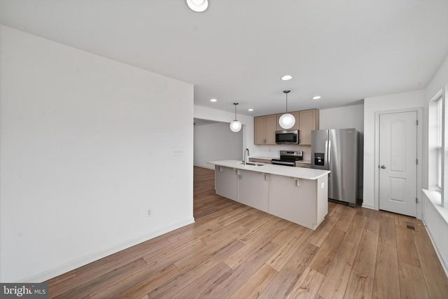 18 NEEDLE CT, Bunker Hill, WV 25413