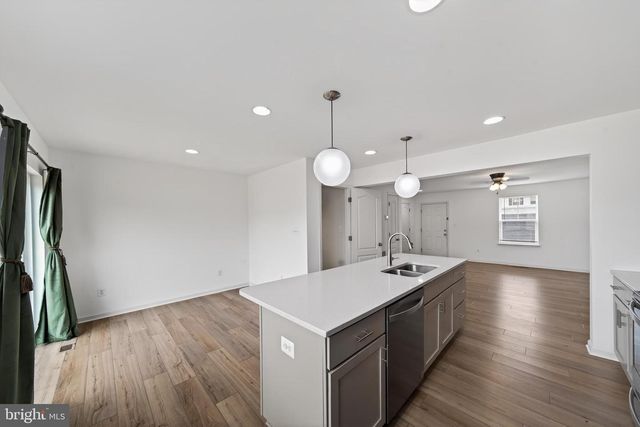 18 NEEDLE CT, Bunker Hill, WV 25413