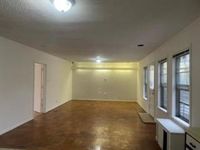 2215 Dorrington Street, Houston, TX 77030
