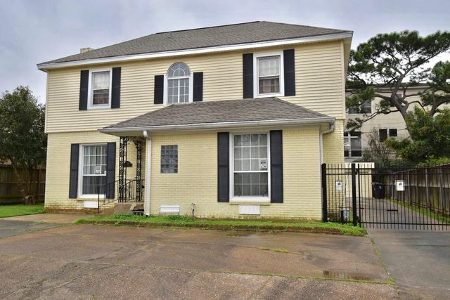 2215 Dorrington Street, Houston, TX 77030