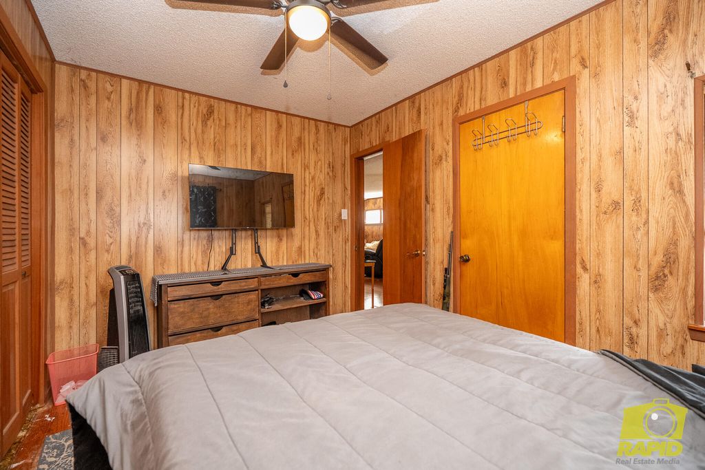 Image 12 of property listing at 425 Highland Park Park, Robert Lee, TX 76945