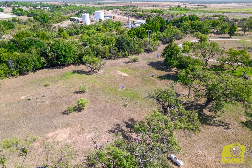 Image 156 of property listing at 425 Highland Park Park, Robert Lee, TX 76945
