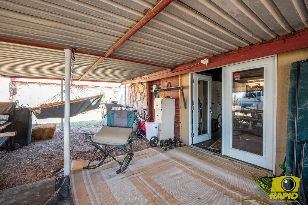 Image 68 of property listing at 425 Highland Park Park, Robert Lee, TX 76945