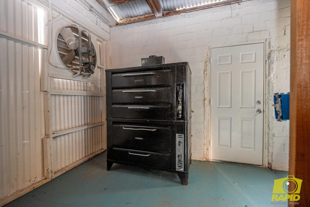 Image 77 of property listing at 425 Highland Park Park, Robert Lee, TX 76945