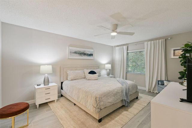 16 ESCONDIDO CIRCLE 221, Altamonte Springs, FL 32701