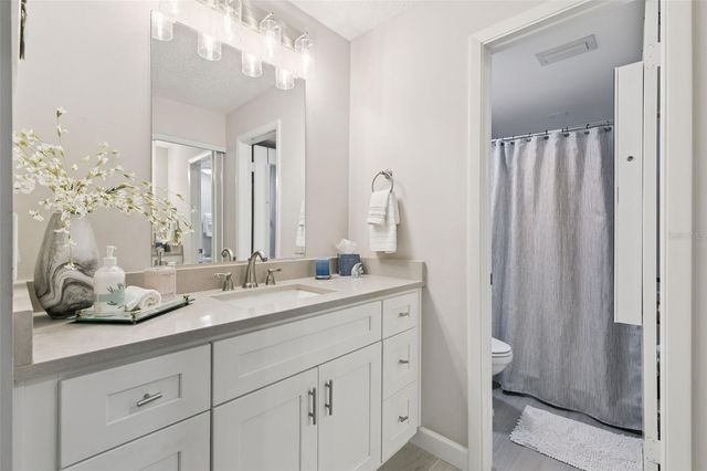 16 ESCONDIDO CIRCLE 221, Altamonte Springs, FL 32701