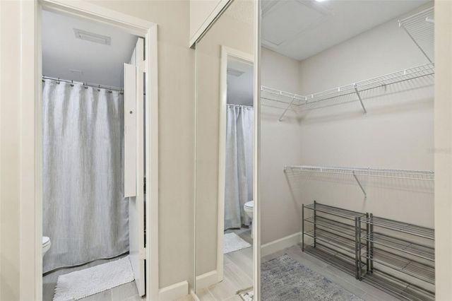 16 ESCONDIDO CIRCLE 221, Altamonte Springs, FL 32701