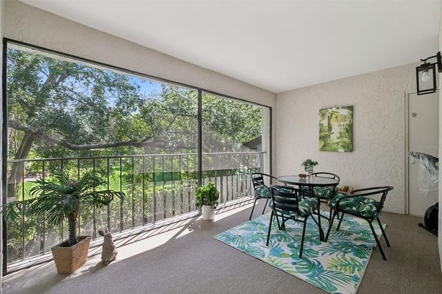 16 ESCONDIDO CIRCLE 221, Altamonte Springs, FL 32701