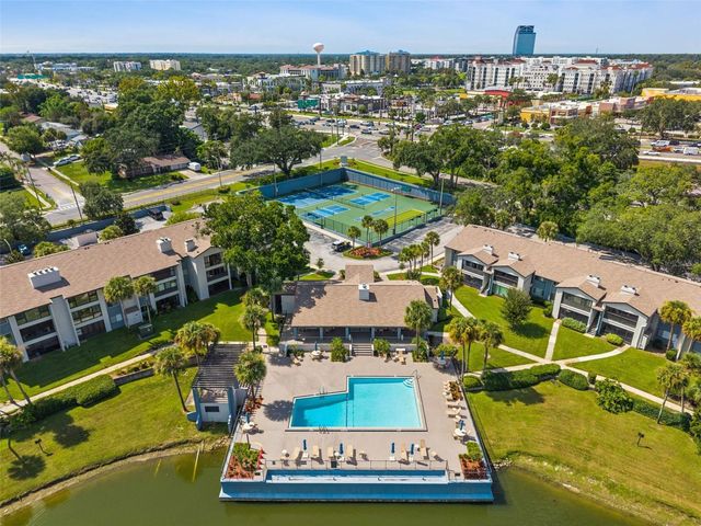 16 ESCONDIDO CIRCLE 221, Altamonte Springs, FL 32701