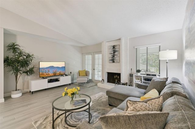 16 ESCONDIDO CIRCLE 221, Altamonte Springs, FL 32701