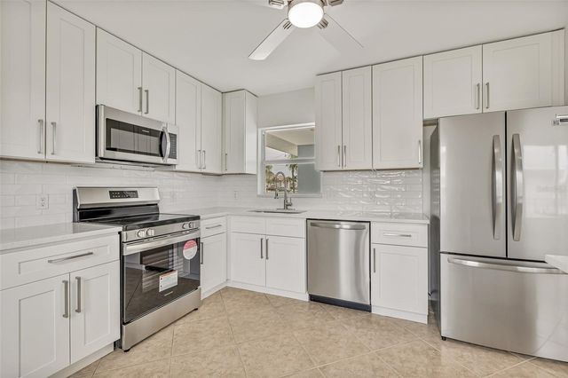 1764 BOCA RATON COURT, Punta Gorda, FL 33950