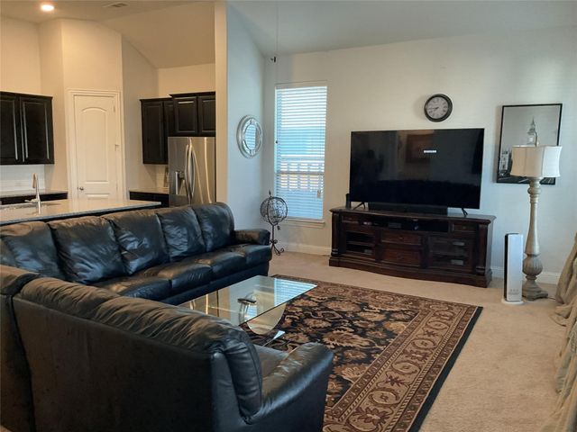 2805 Newsom Ridge Drive, Mansfield, TX 76063