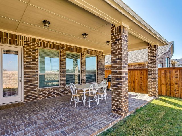 2805 Newsom Ridge Drive, Mansfield, TX 76063