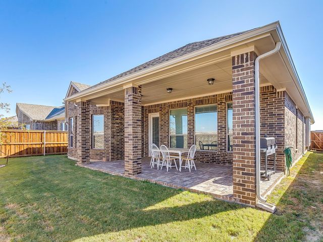 2805 Newsom Ridge Drive, Mansfield, TX 76063