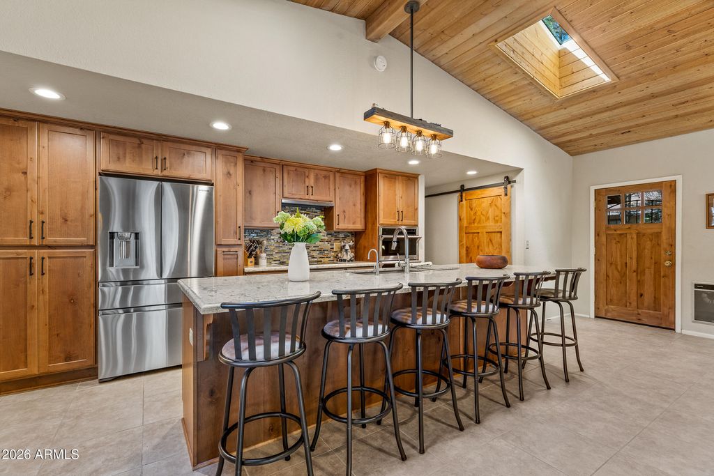 Image 10 of property listing at 935 E RAINTREE Road, Munds Park, AZ 86017