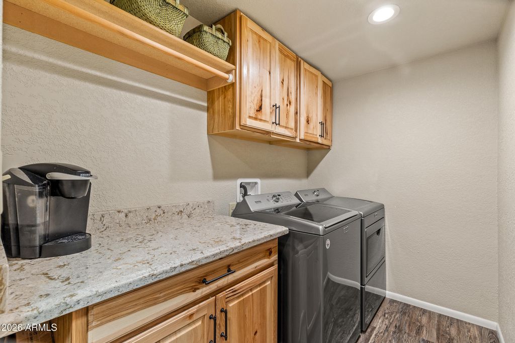 Image 13 of property listing at 935 E RAINTREE Road, Munds Park, AZ 86017