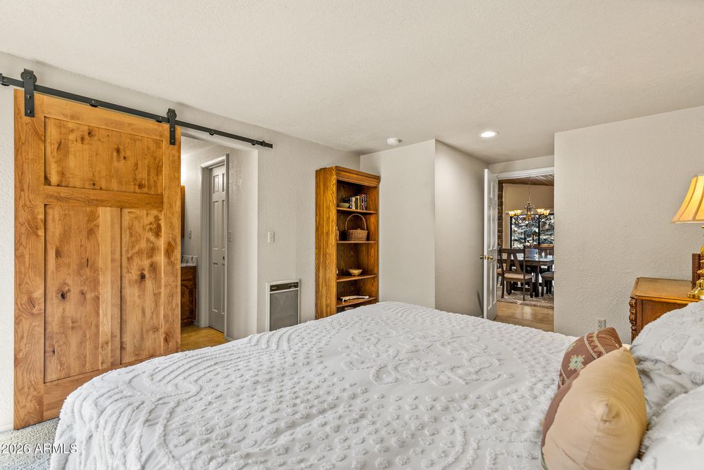 Image 14 of property listing at 935 E RAINTREE Road, Munds Park, AZ 86017