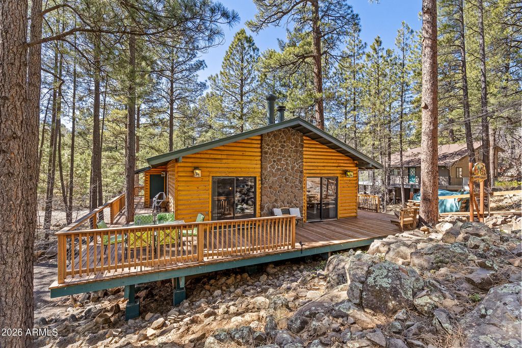 Image 2 of property listing at 935 E RAINTREE Road, Munds Park, AZ 86017